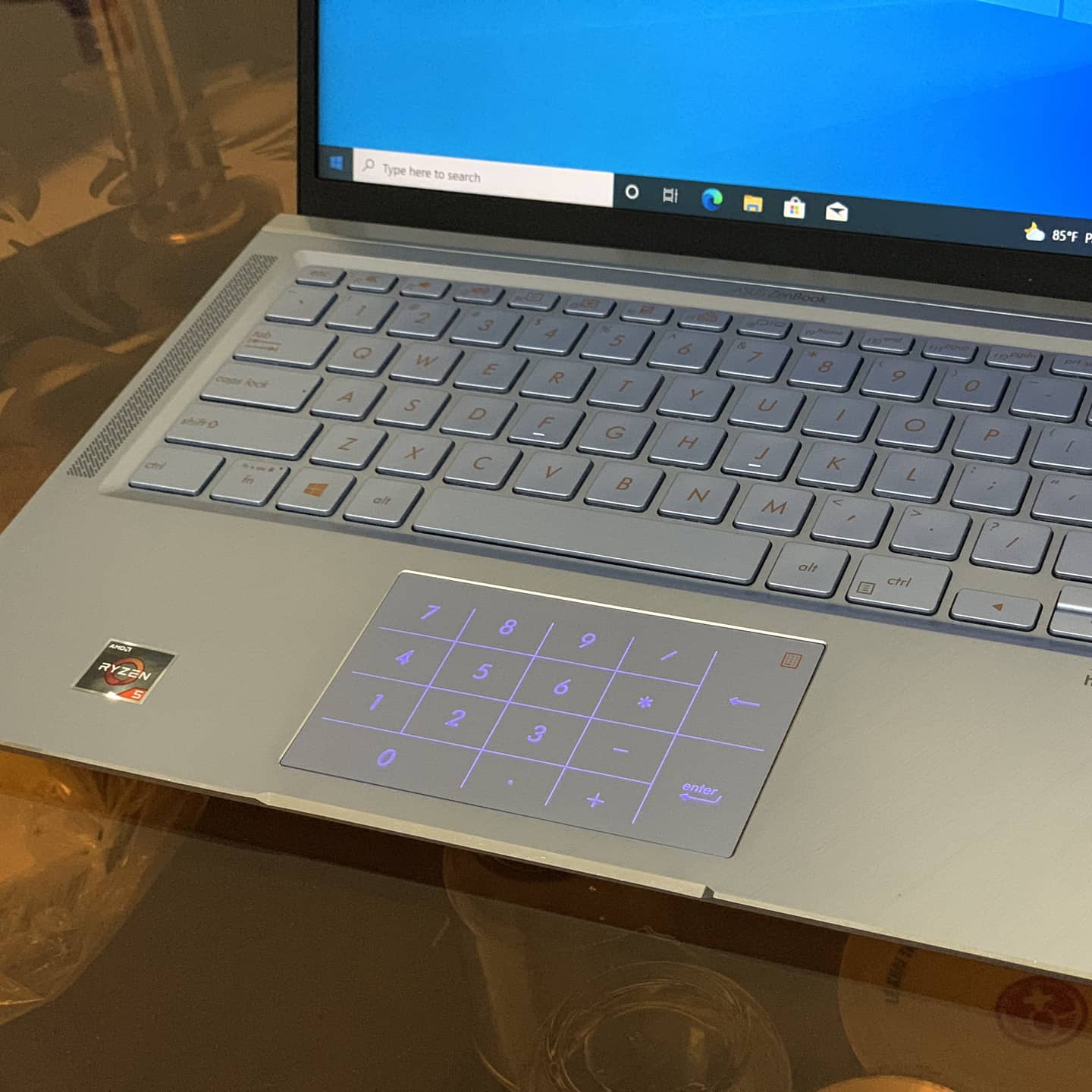 laptop asus zenbook UX431FA