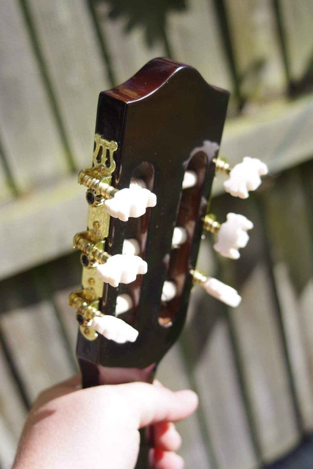 Đàn Guitar Classic Stagg C542 đầy đủ Phụ Kiện