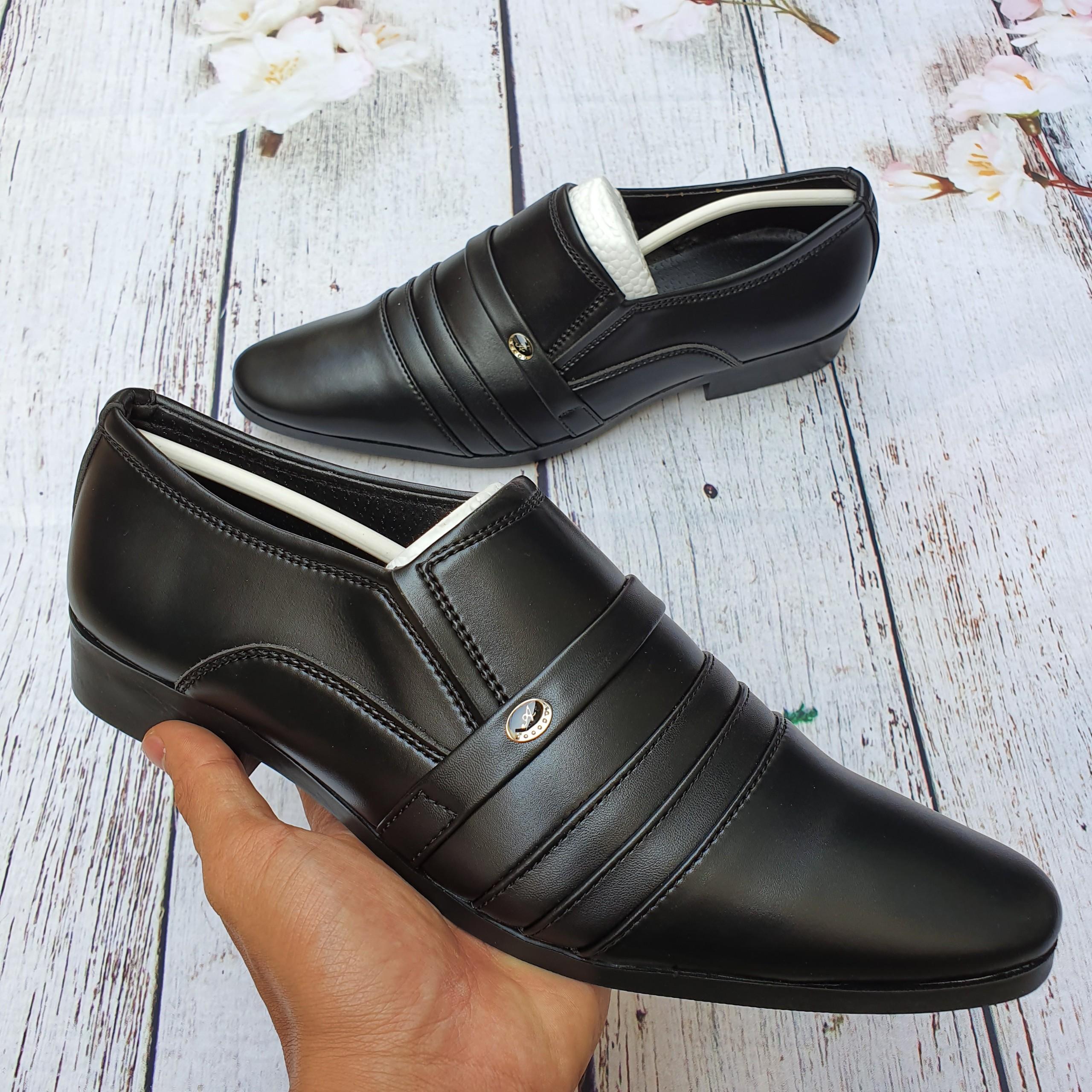 GIÀY TÂY NAM LỊCH LÃM