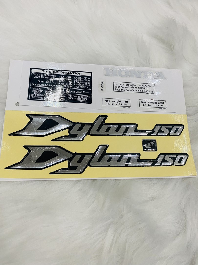 Bộ tem cặp chữ nổi kèm thông số xe Honda Dylan 150 có sẵn keo siêu dính
