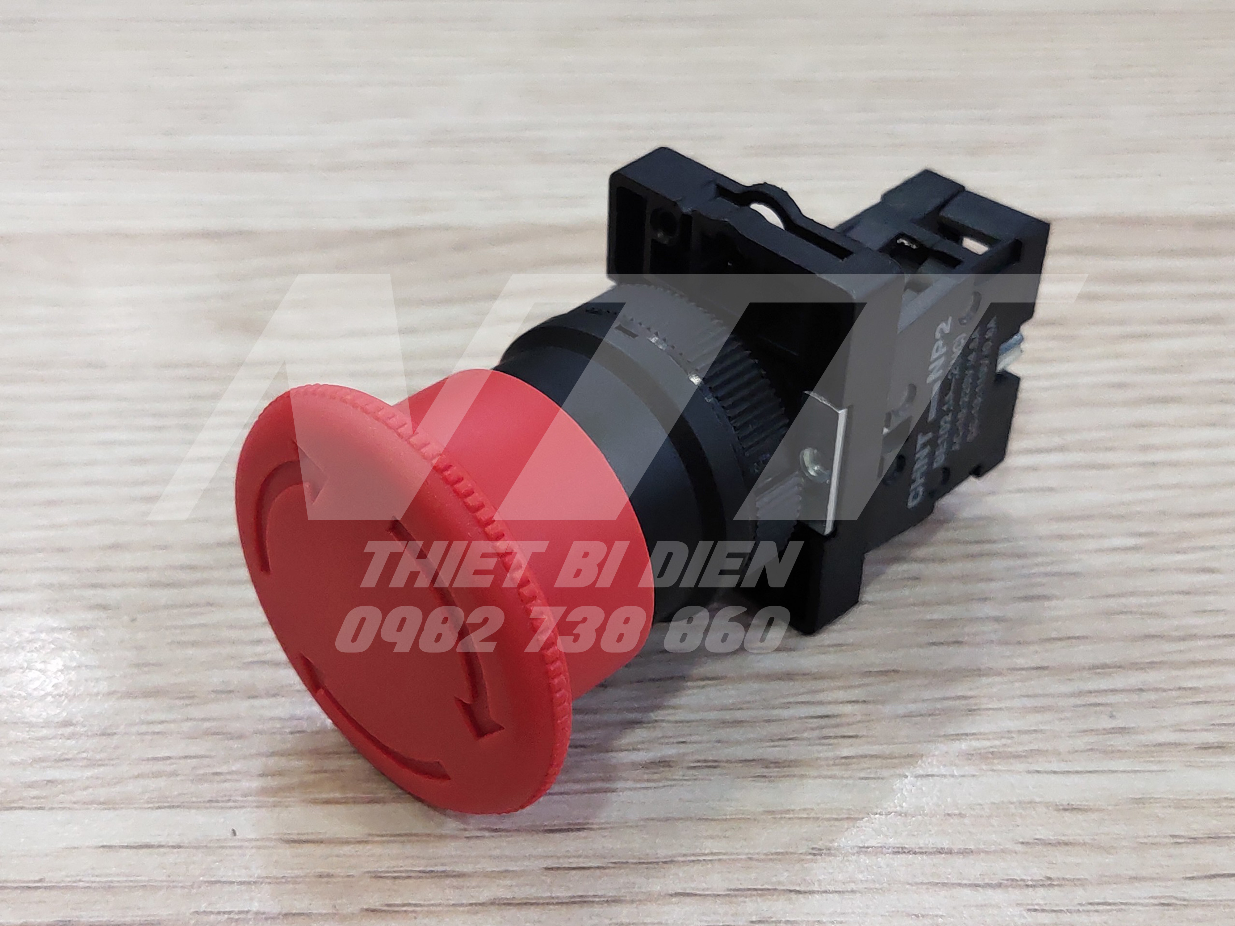 Nút dừng khẩn cấp phi 22 NP2-ES542 Chint