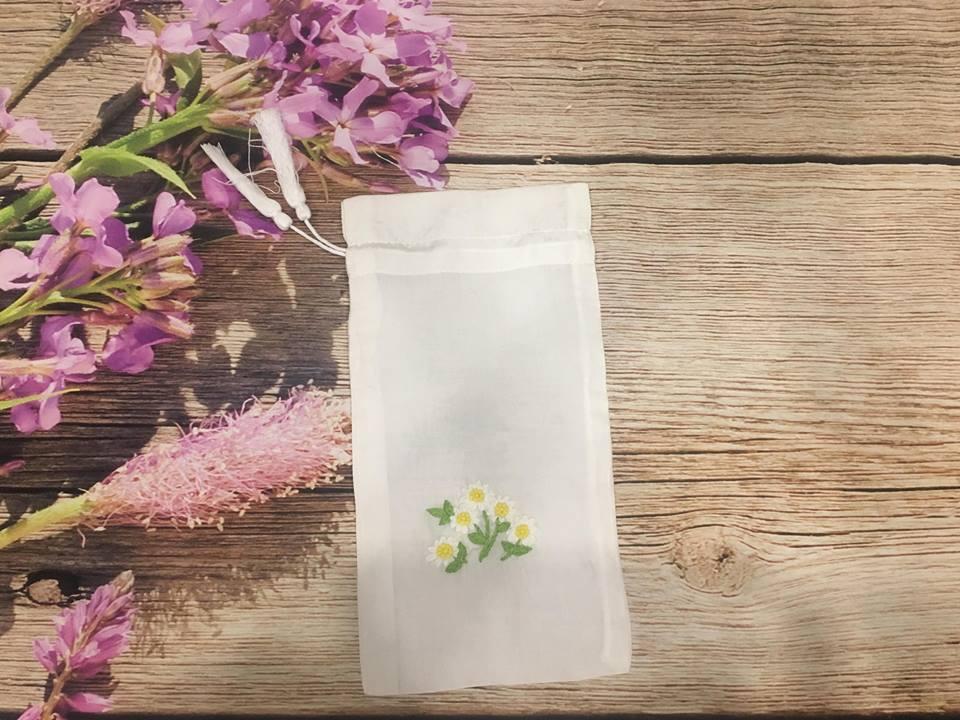 Túi Thơm Lụa Tơ Tằm Thêu Tay SenSilk