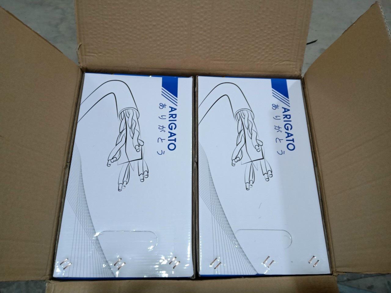 [HCM]Thùng dây mạng cat5 Arigato full 305m