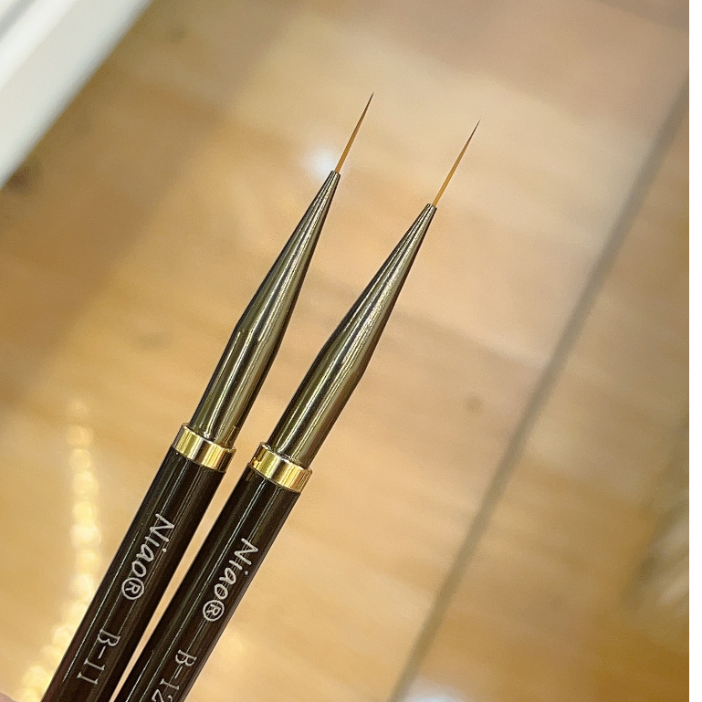 Cọ Nét Cán Đen Siêu Đẹp 11mm