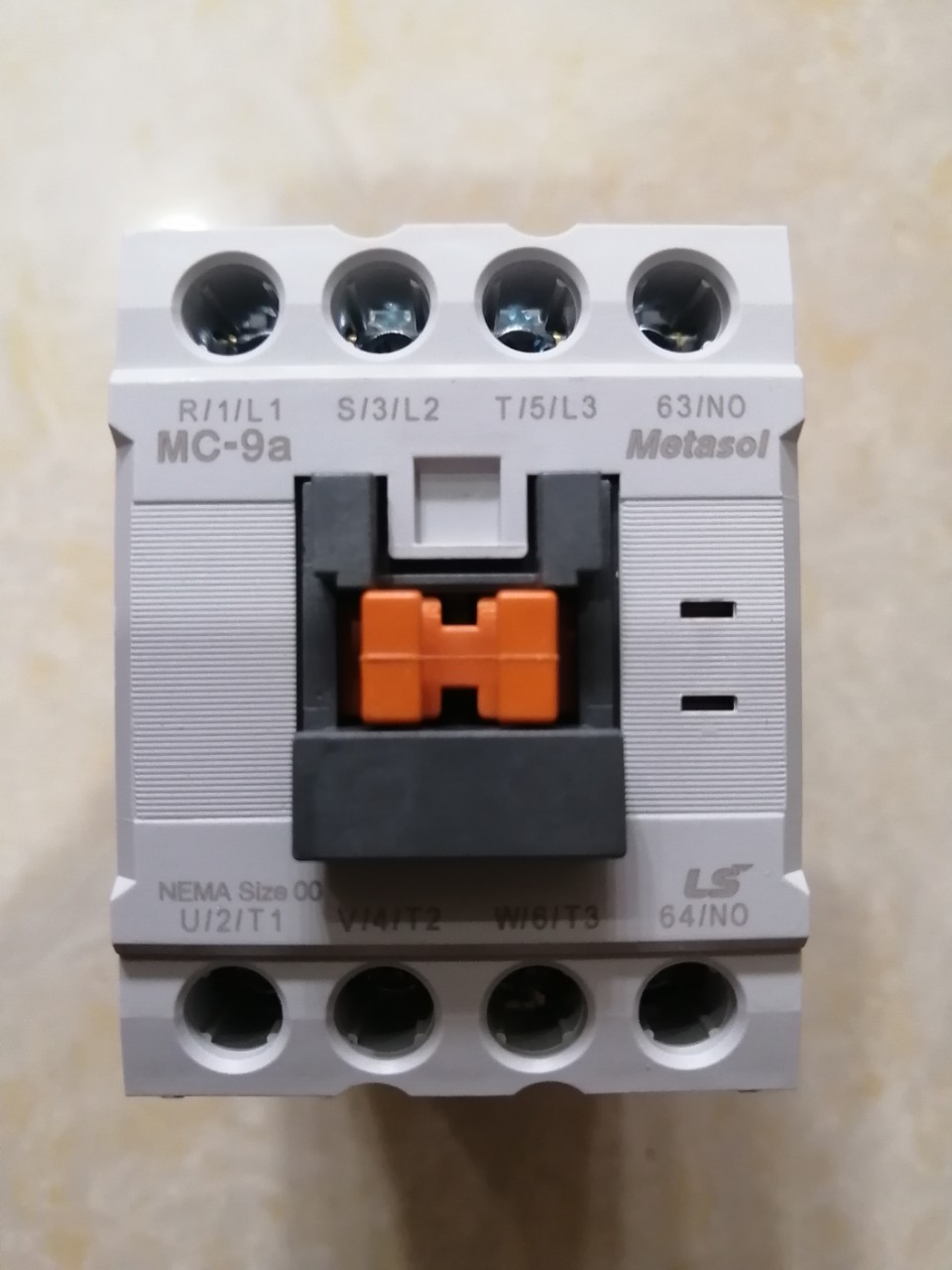 Khởi động từ ls chính hãng mc-9a 3p 9a/coil 220v