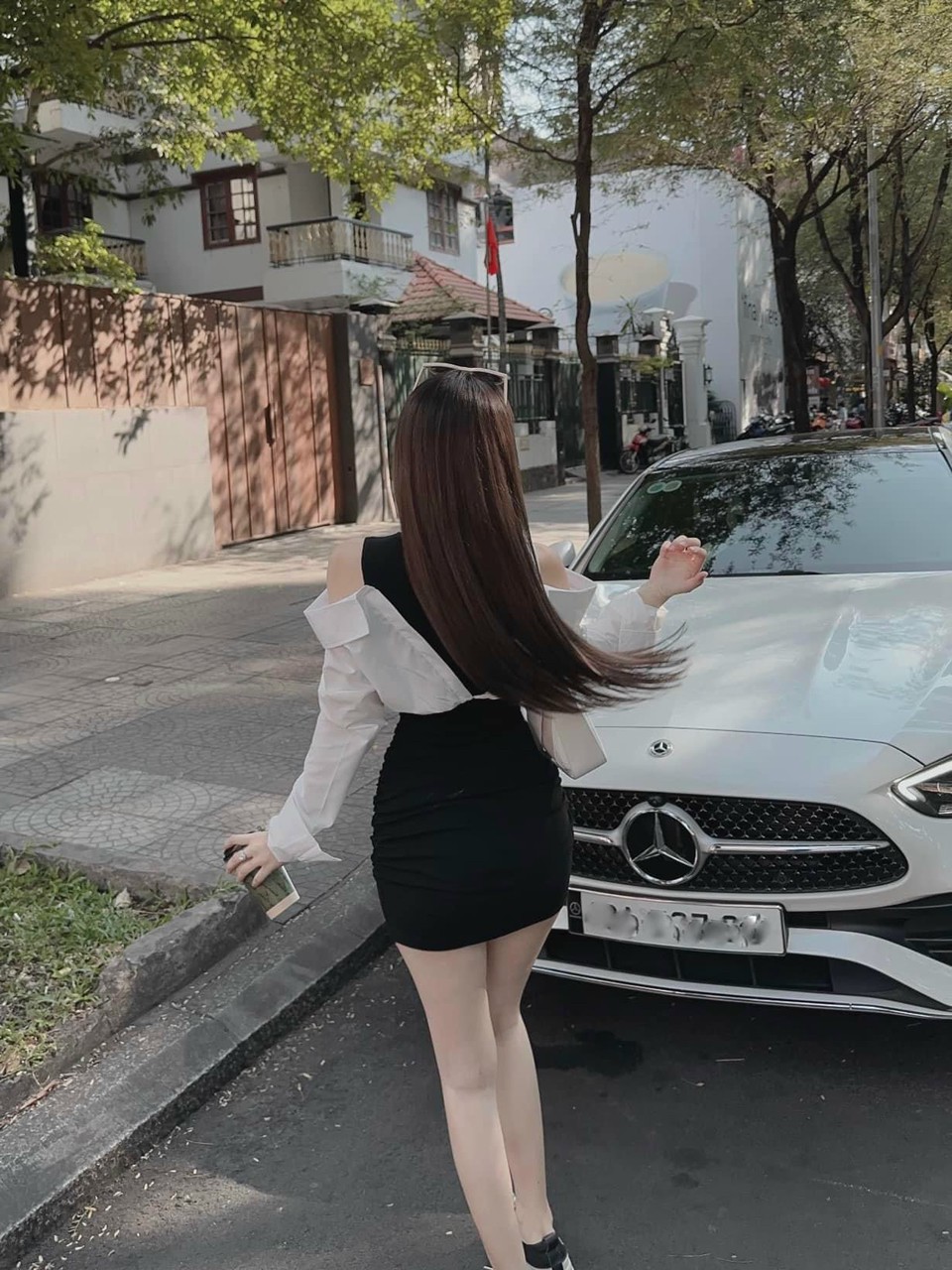 Đầm body thun gân phối áo lụa phong cách cá tính mới mẻ