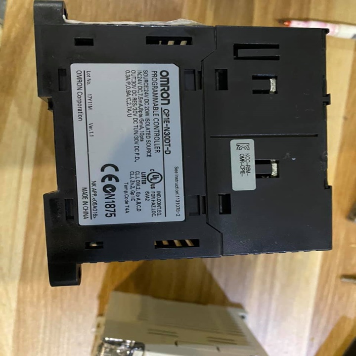 Cp1e-n30dt-d bộ điều khiển plc