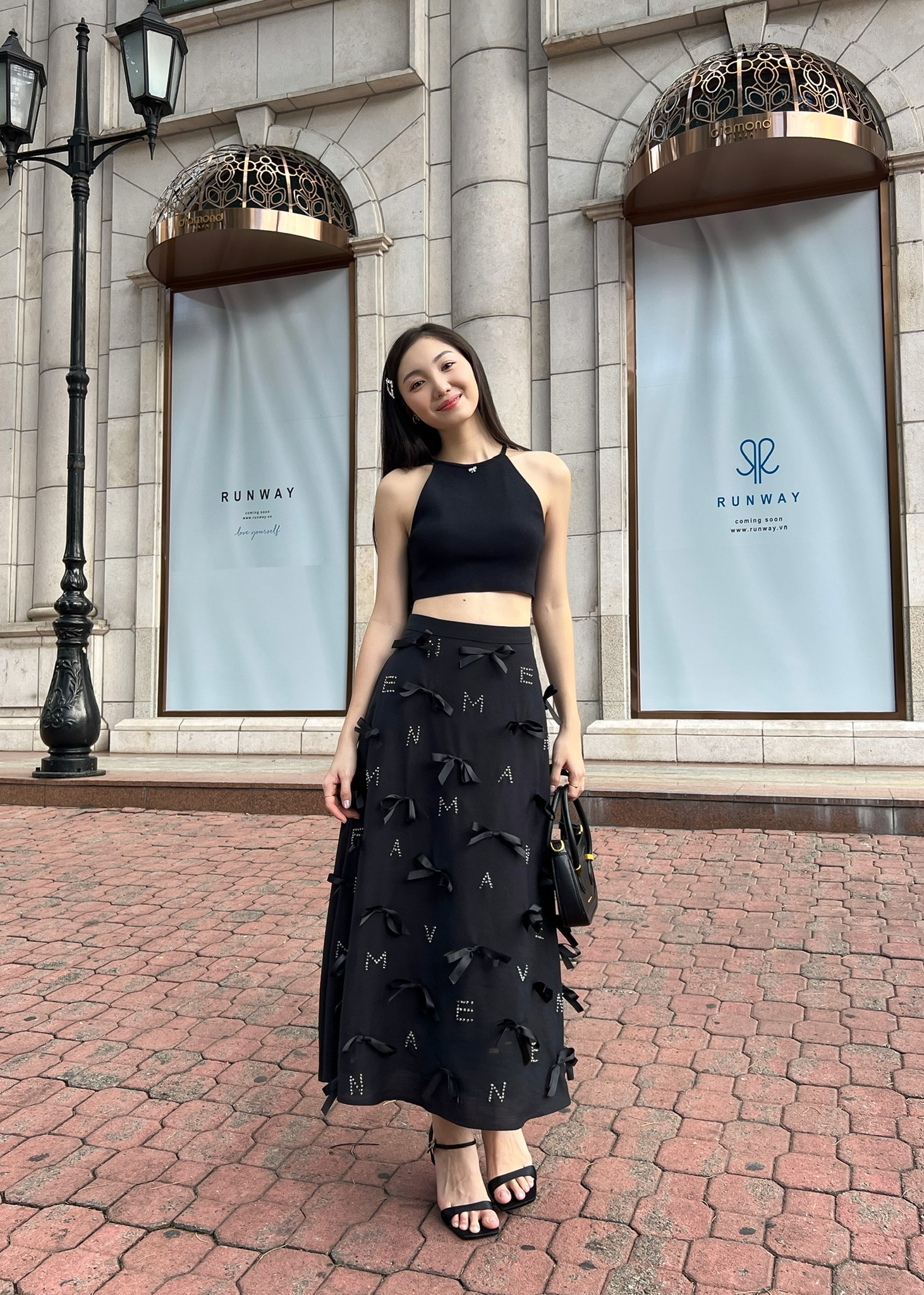 MAVEN - Áo len dệt kim đính charm nơ Sully Top