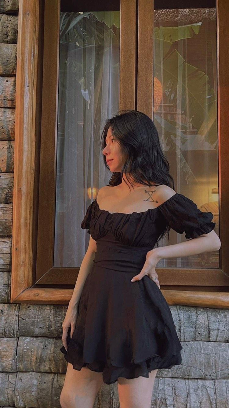 Jumpsuit hai tầng nhúng ngực