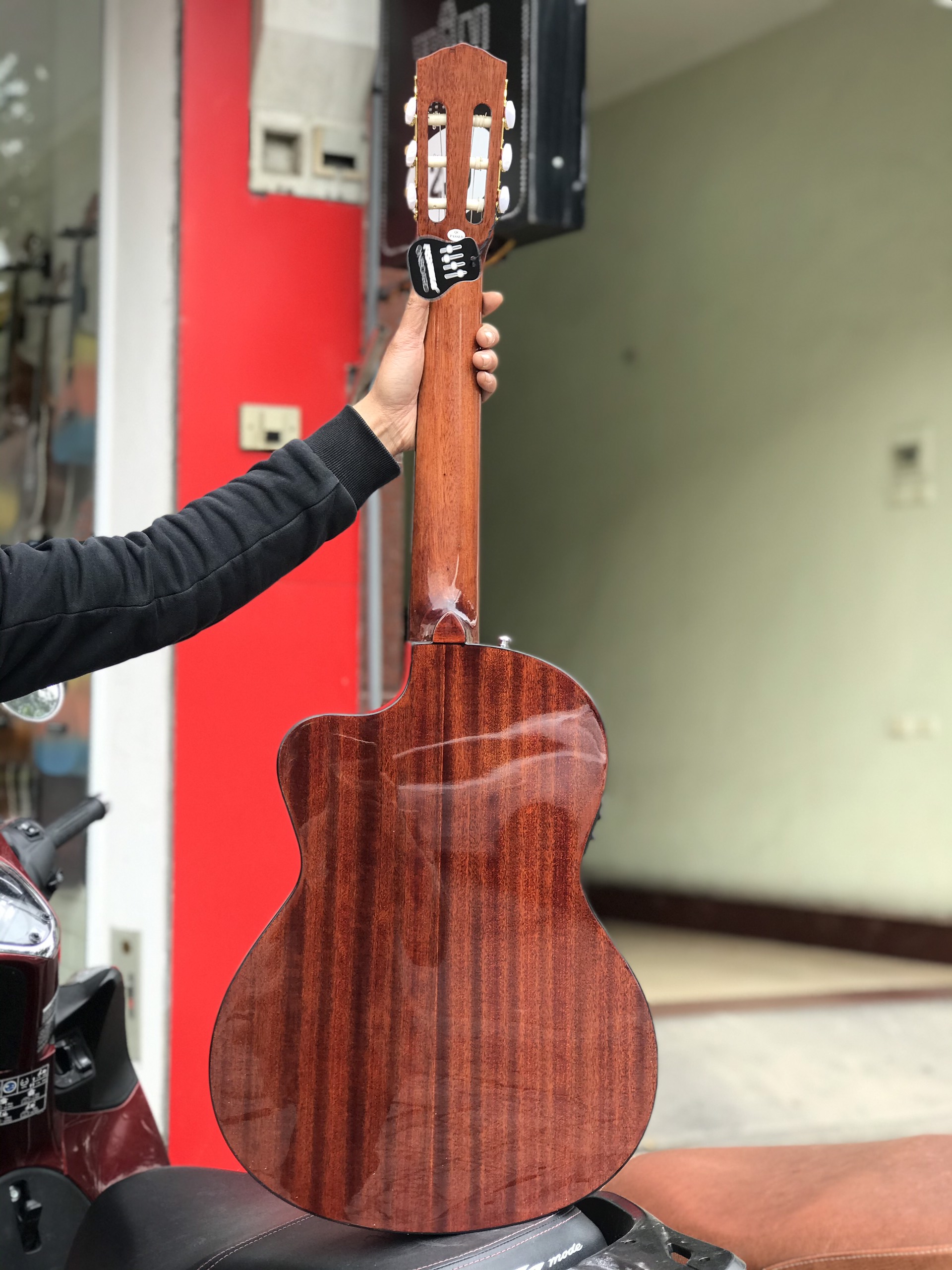 Guitar classic Fender CN240SCE thùng mỏng EQ Fishman