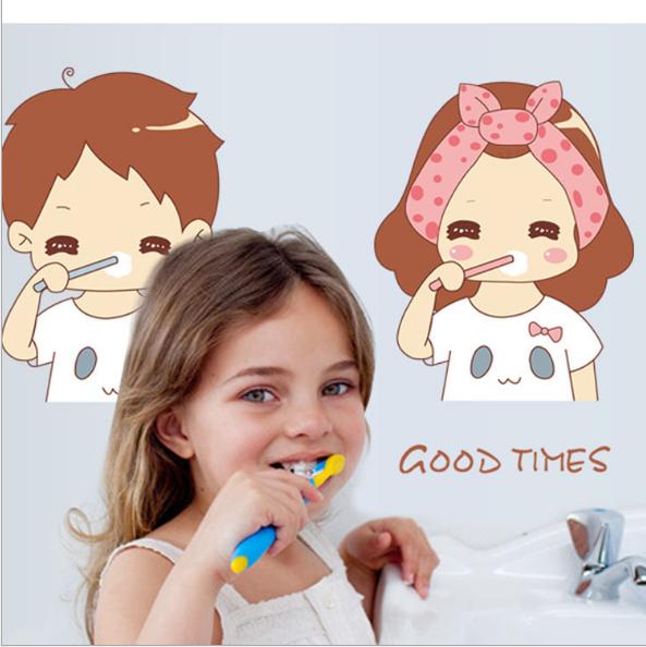 [HCM]Decal trang trí tường - Tranh Vẽ ChiBi Cặp đôi đánh răng thật dễ thương