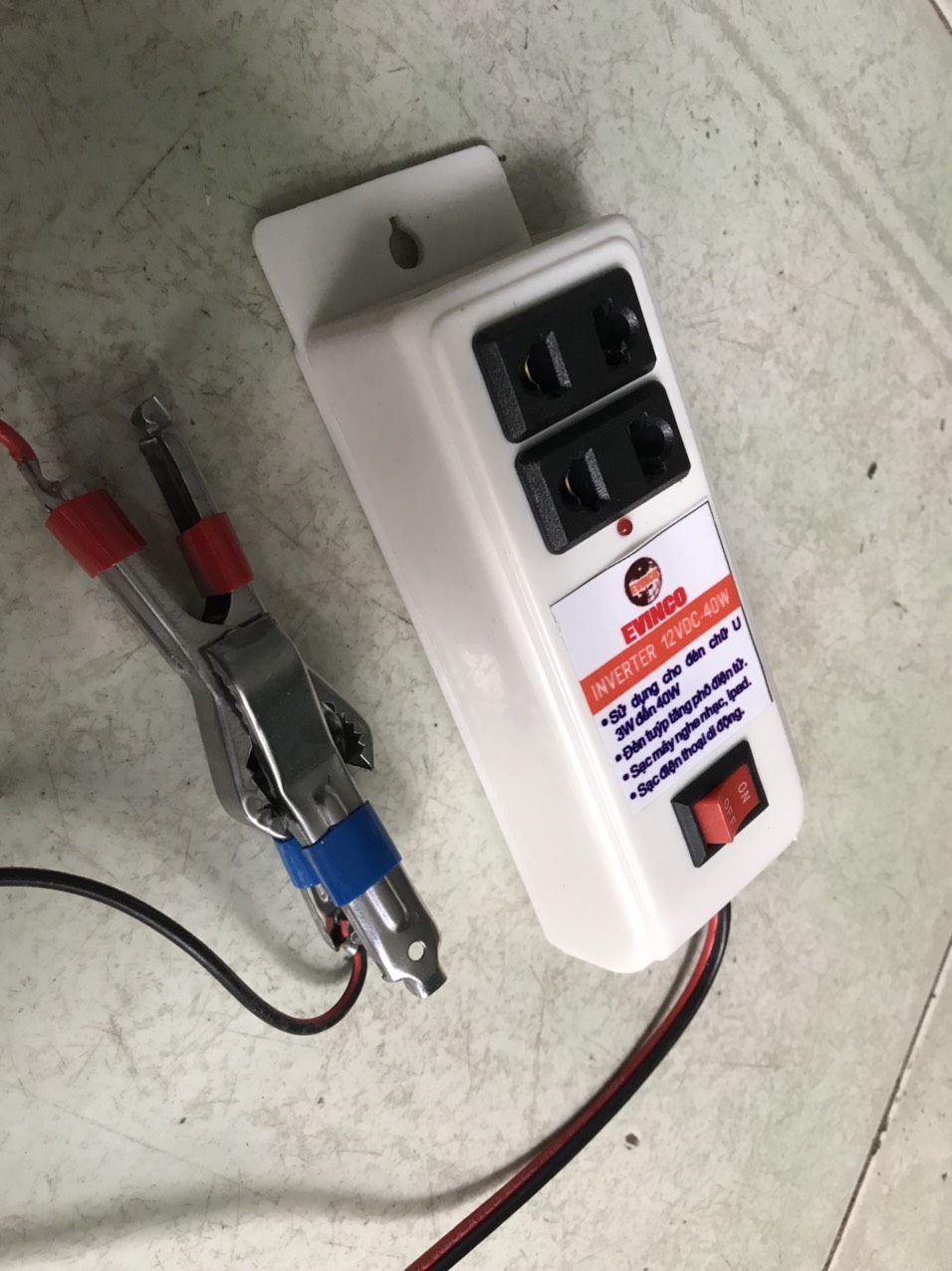 ĐỔI ĐIỆN 12V - 220V 40W, INVERTER 12V - 220V 40W