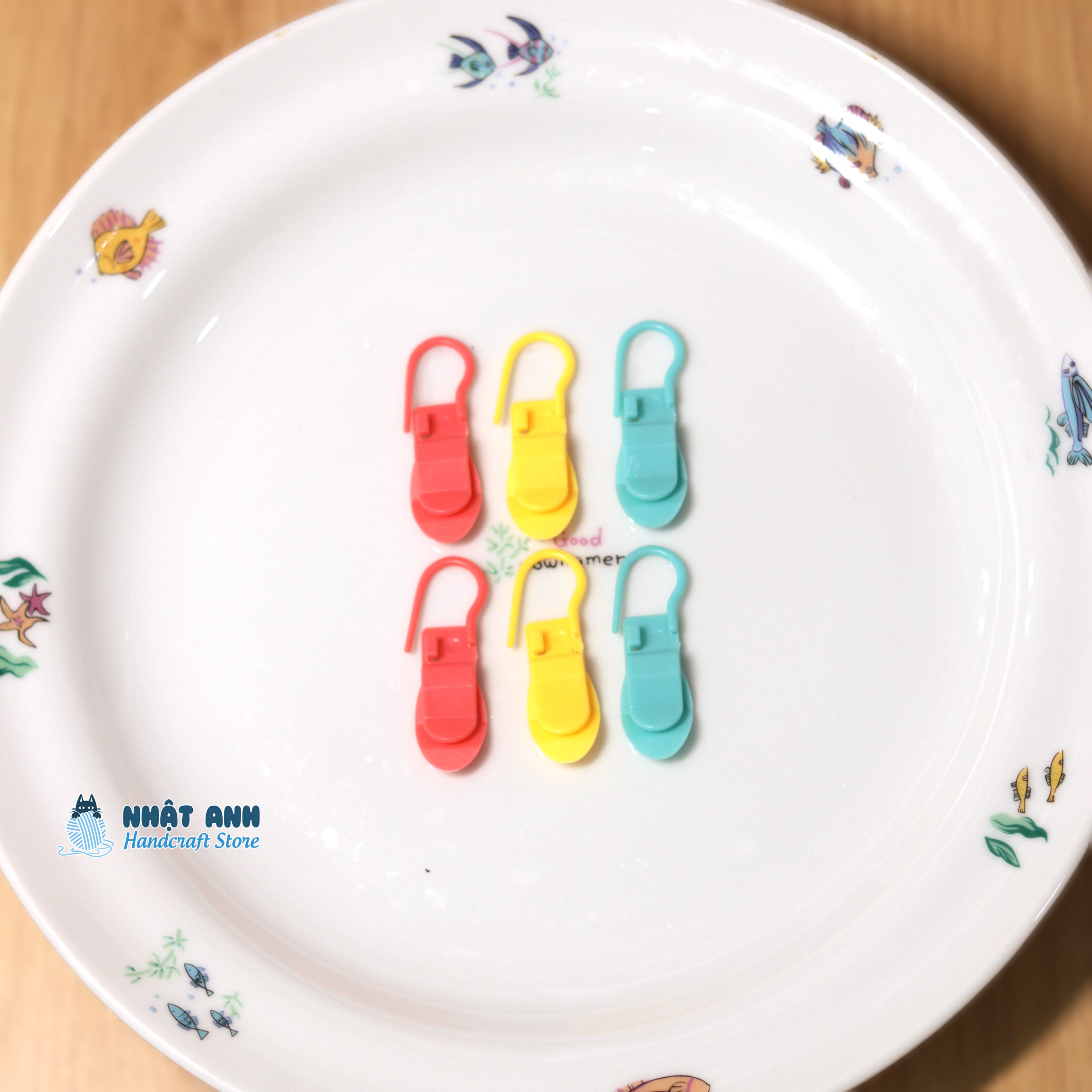 Móc đánh dấu len nhựa (set 6 cái)