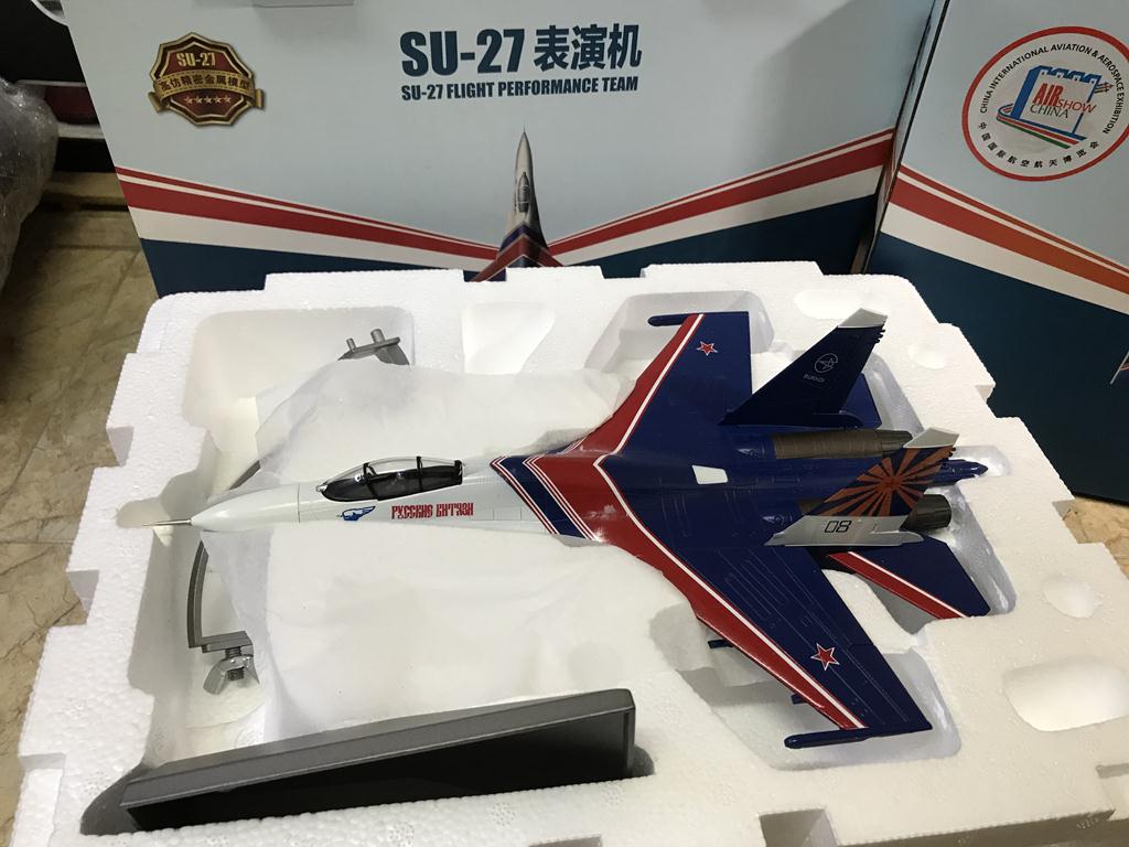 [HCM]Mô hình máy bay SU-27 1:72