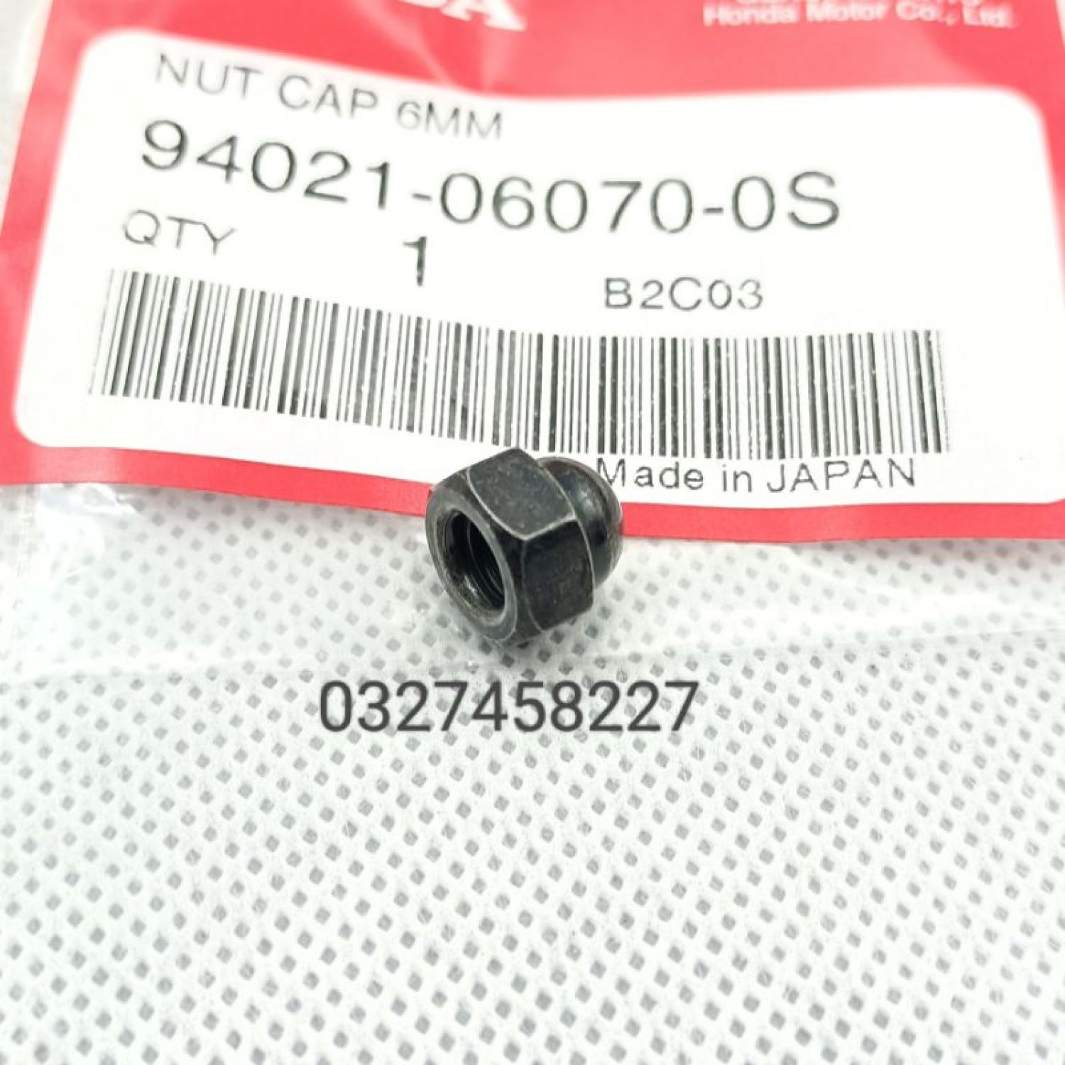 Đai ốc mũ 6mm đen, tán bắt nhựa đuôi rùa xe dream zin honda nhật