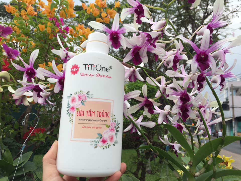 Sữa tắm trắng da TiTiOne 750 gram