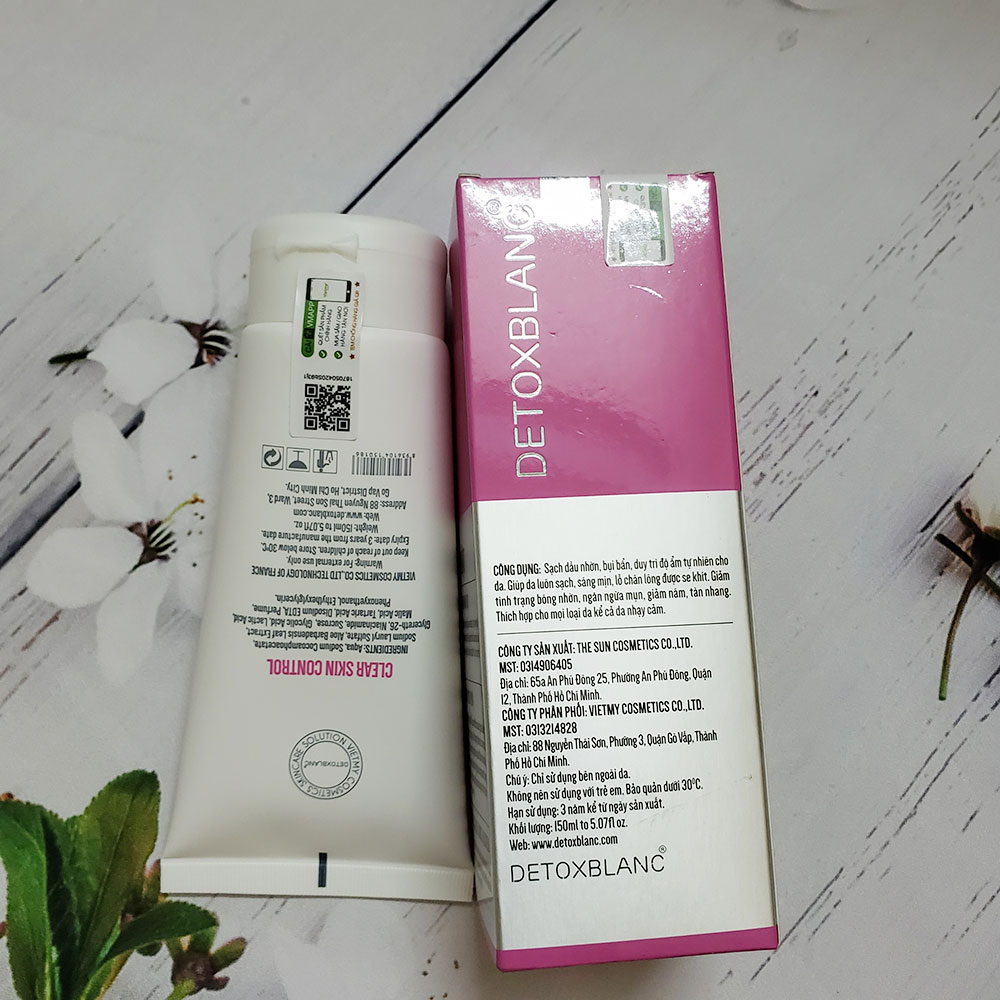 Sữa rửa mặt sinh học Detox BlanC 150ml thải độc da