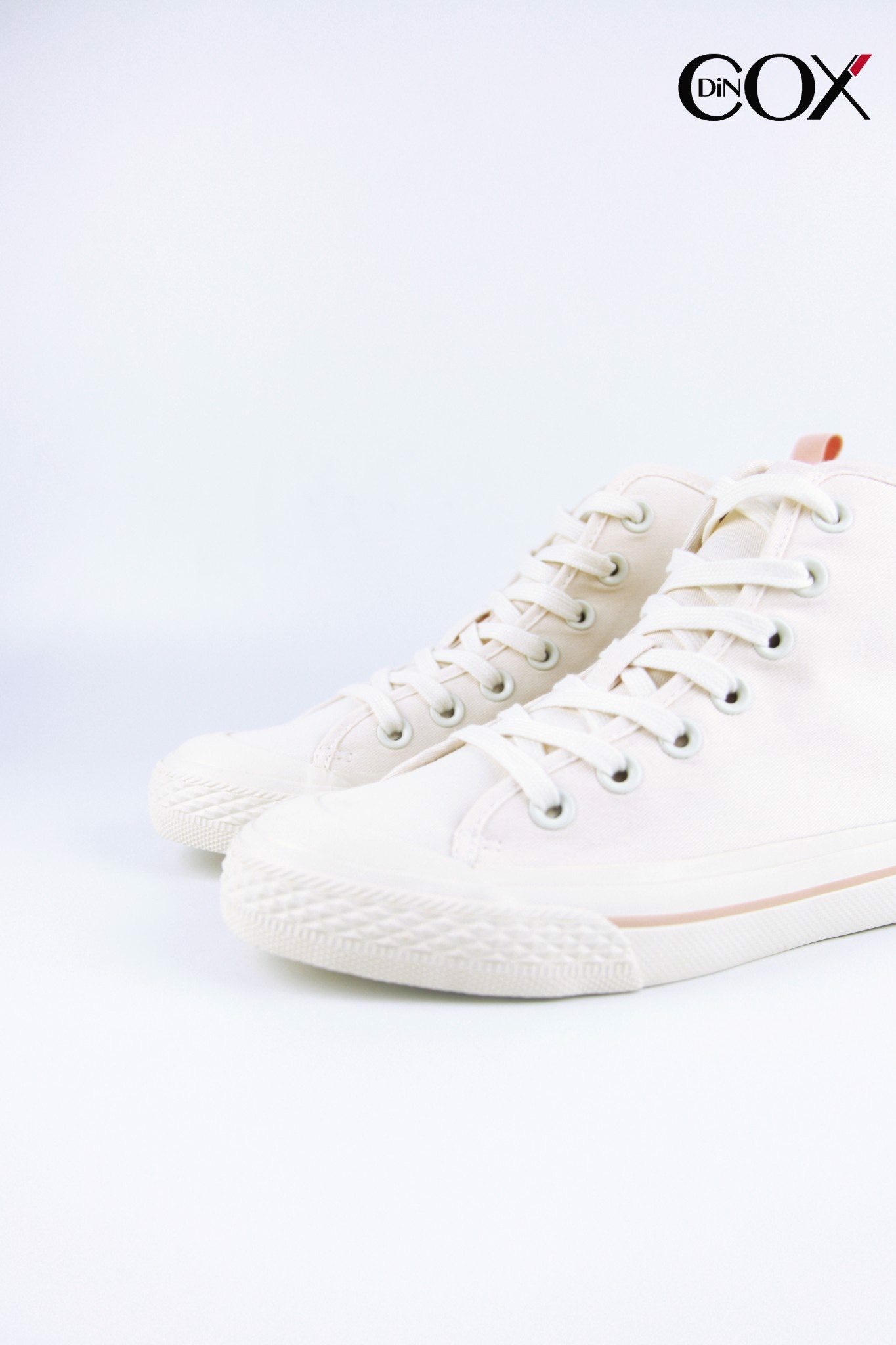 Giày Sneakers Nữ DinCox White D09