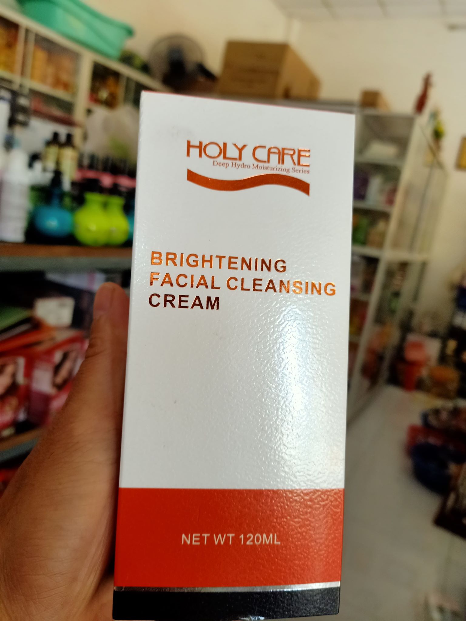 SỮA RỬA MẶT HOLY CARE
