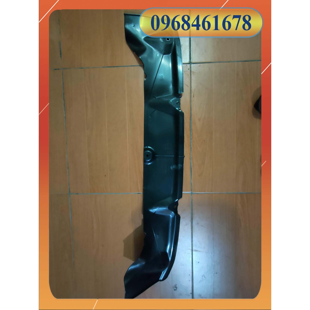 CHẮN BÙN GẦM MÁY GRAND I10 (MIẾNG GIỮA)
