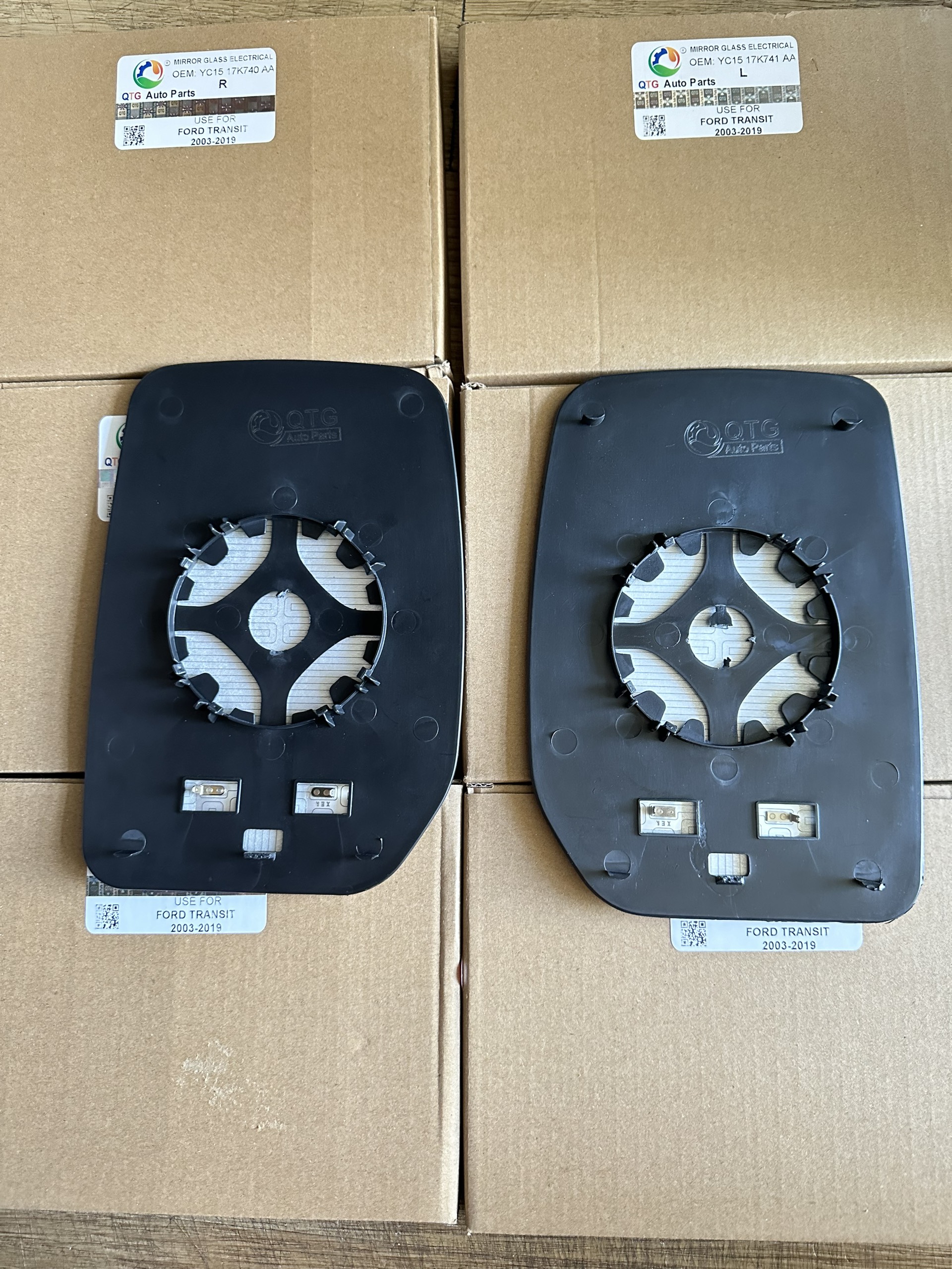 Mặt gương chiếu hậu ford transit 03-nay oem xịn có xông điện