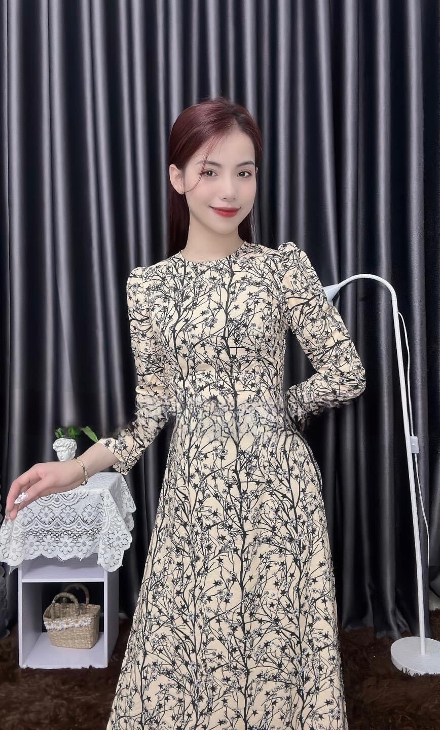Áo dài hoa nhí đen tay bồng