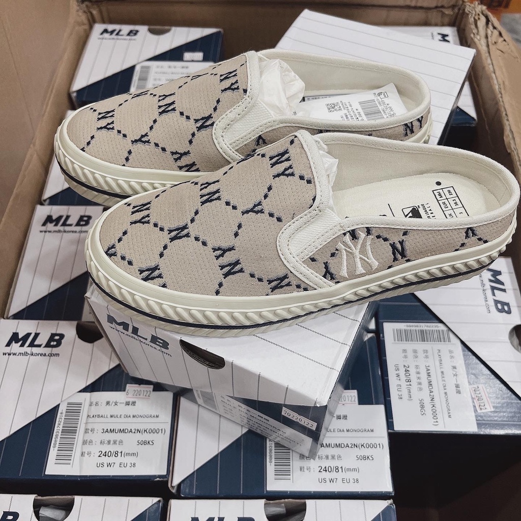 Giày Mlb Đạp Gót Mule Monogram Diamond -  Mule New York Yankees