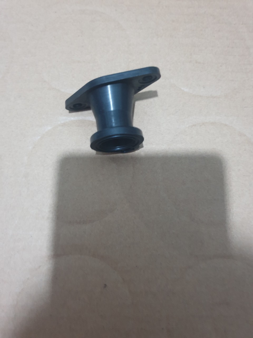 ( 2 CÁI) CO XANG ( CỔ XANG) MÁY CƯA XÍCH ( CƯA CỤT ) 2500