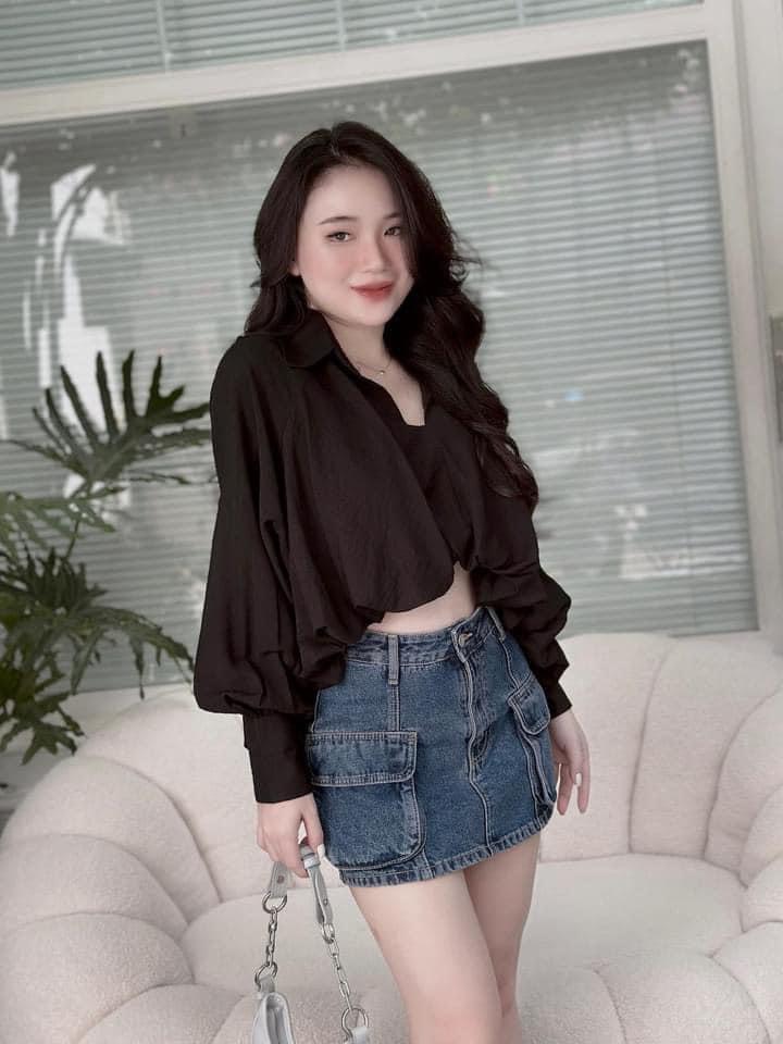 Áo sơ mi nữ tay bồng croptop kiểu vạt bầu chất lụa 2 lớp, sơ mi croptop cổ v trơn bo gấu màu trắng đen hotrend 2023 hàn quốc, PHUONGMART