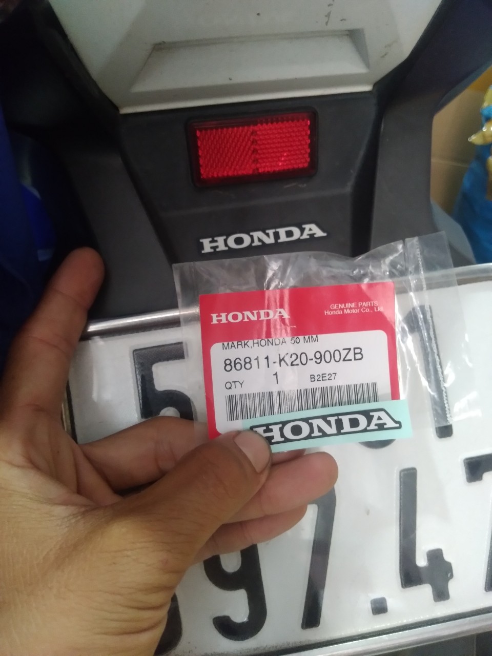 Tem chữ Honda dán dè sau :50 mm