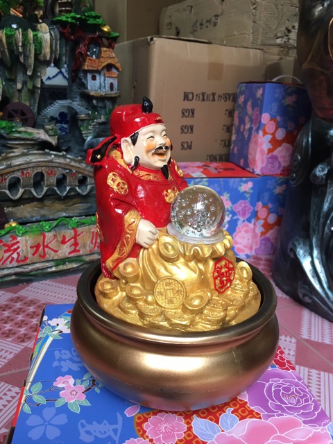 Thác nước phong thuỷ Thần Tài