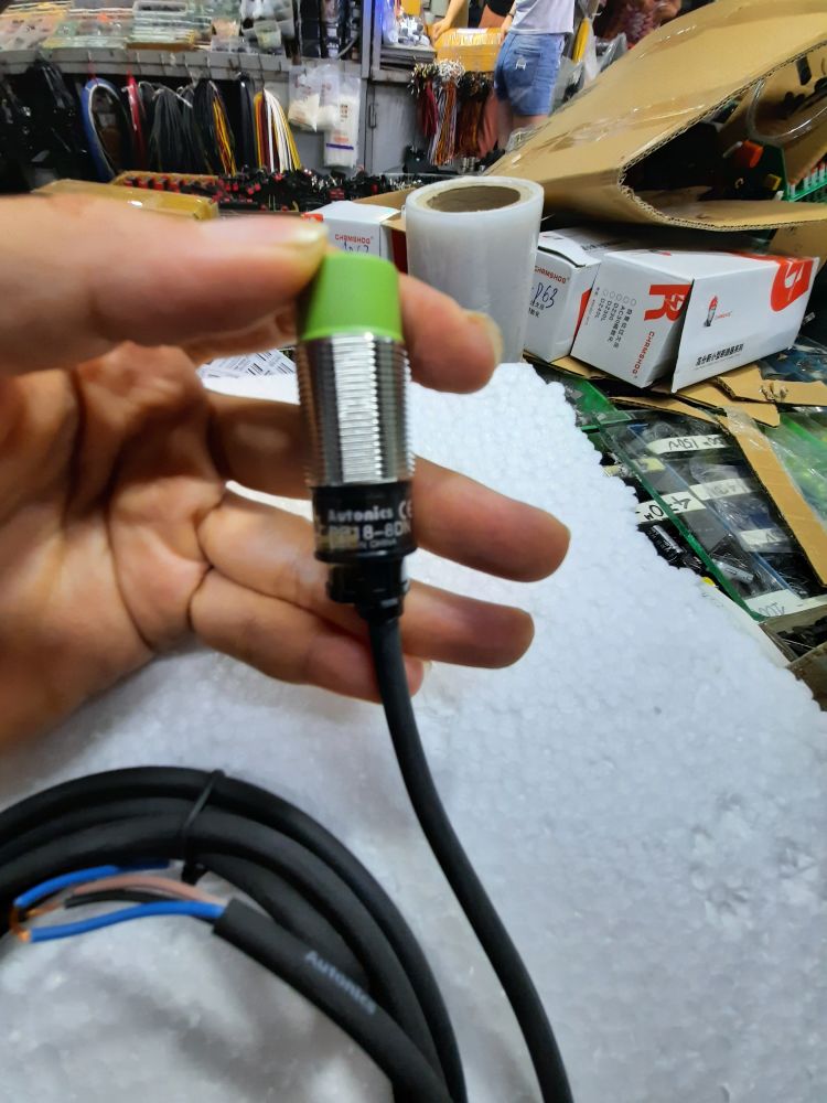 Cảm Biến Điện Dung 3 dây PR18 -8DN