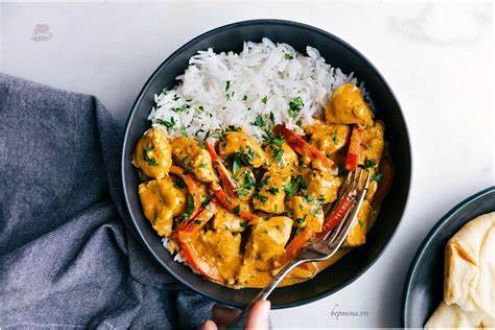 SỐT CÀ RI MEAT CURRY SAUCE SINGLONG 120G