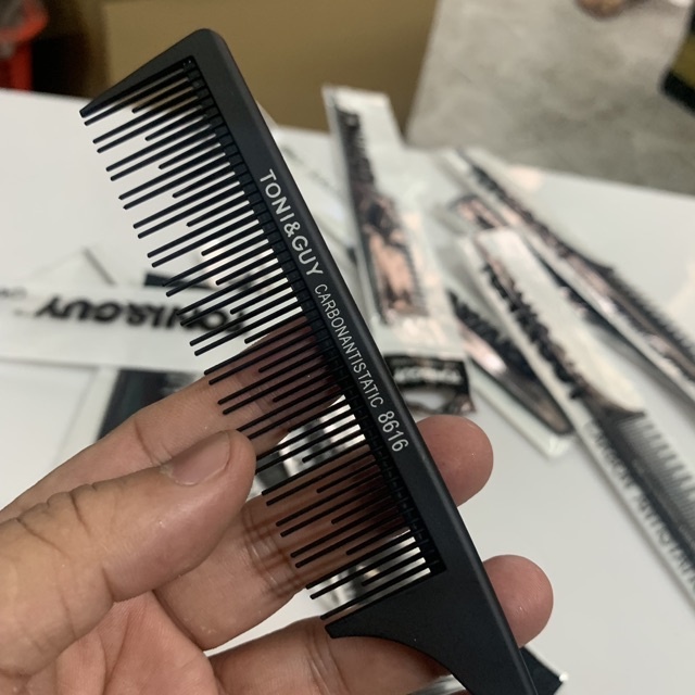[Bán chạy] Lược đánh rối tóc đuôi sắt Toni And Guy