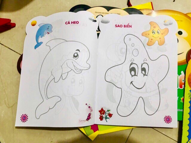 Set 4 quyển vở tập tô màu cho bé