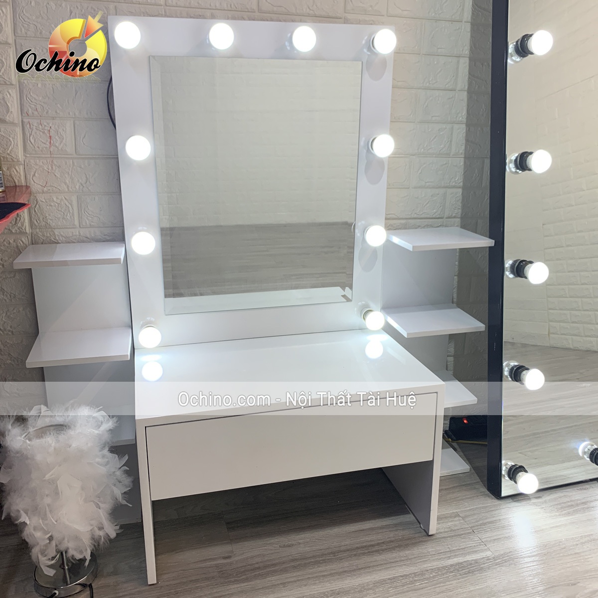 (FREE SHIP) Bàn Trang Điểm Bệt có Đèn Led Sang Chảnh ( Có SẴn)