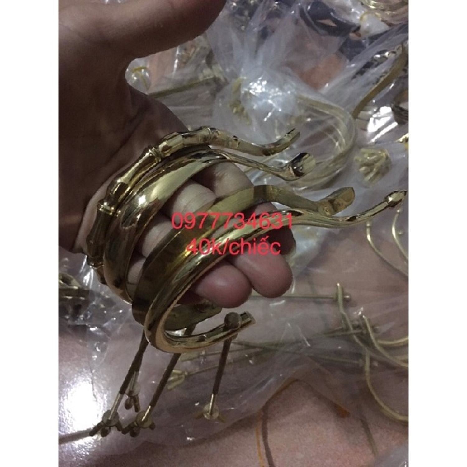 Móc đồng treo lồng chim hoạ mi, chào mào, chích choè