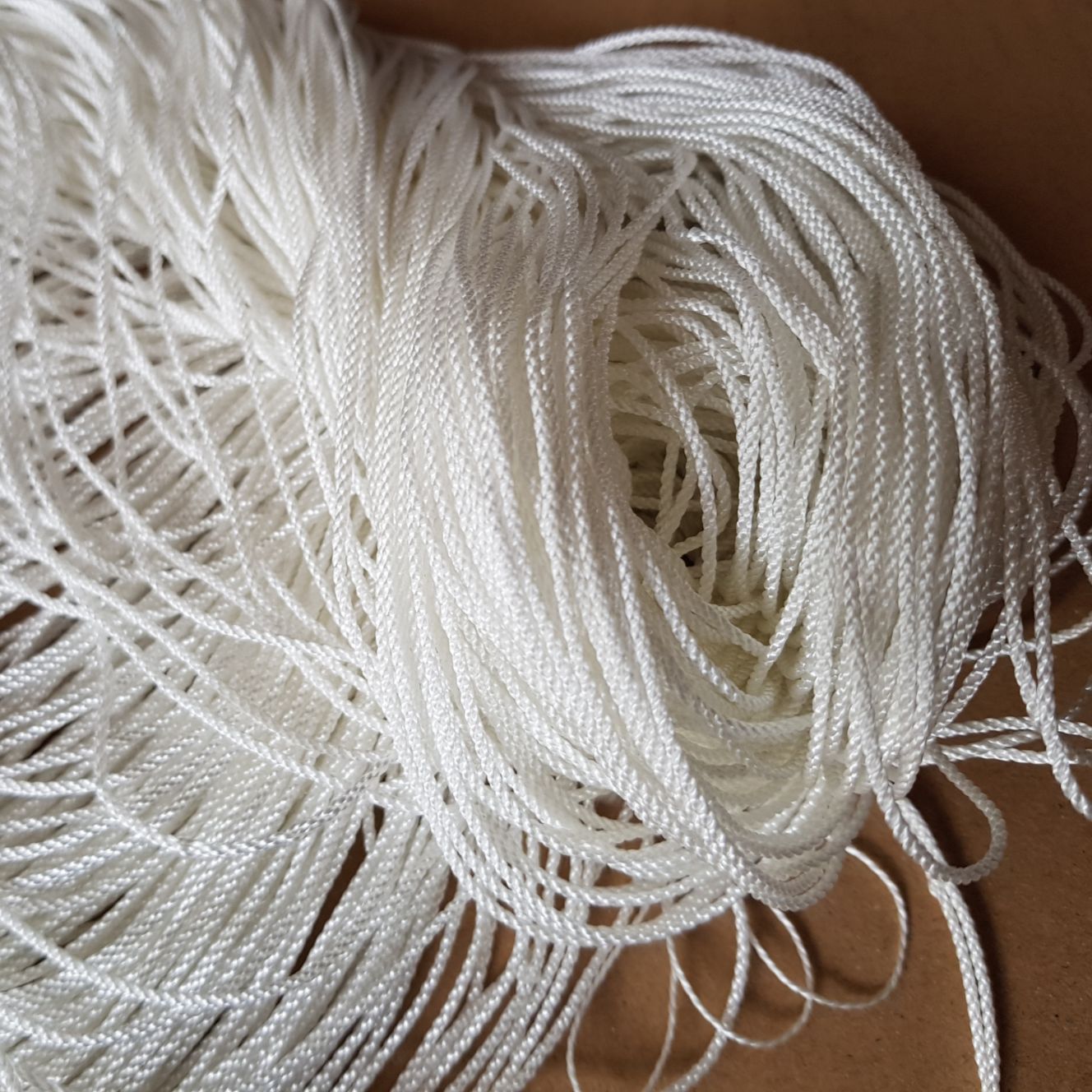 Dây dù trắng 3mm bó 500gr