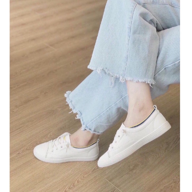 Giày thể thao nữ dáng lười mã 600