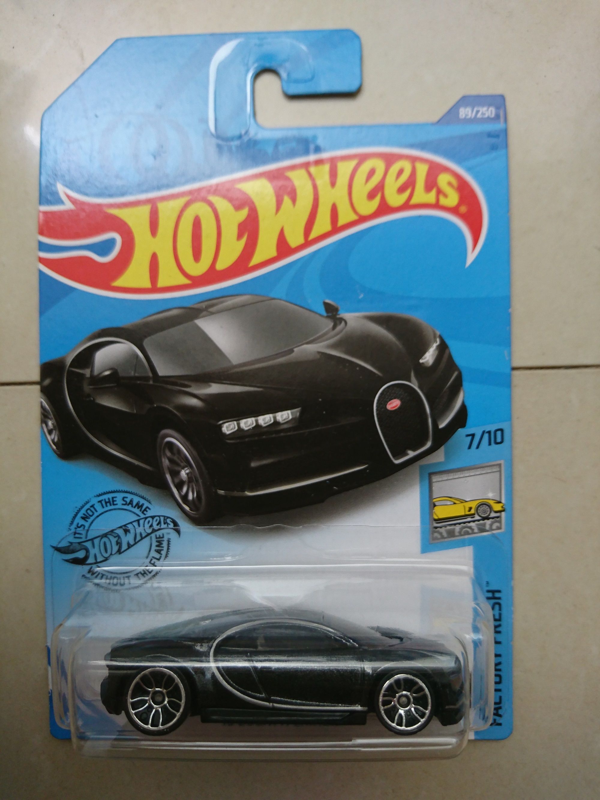 Xe Hotwheels Bugatti Chiron Màu Đen
