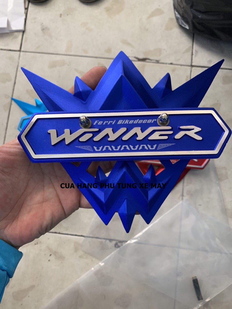 Bảng tên Winner nhôm, đẹp mắt, sang trọng