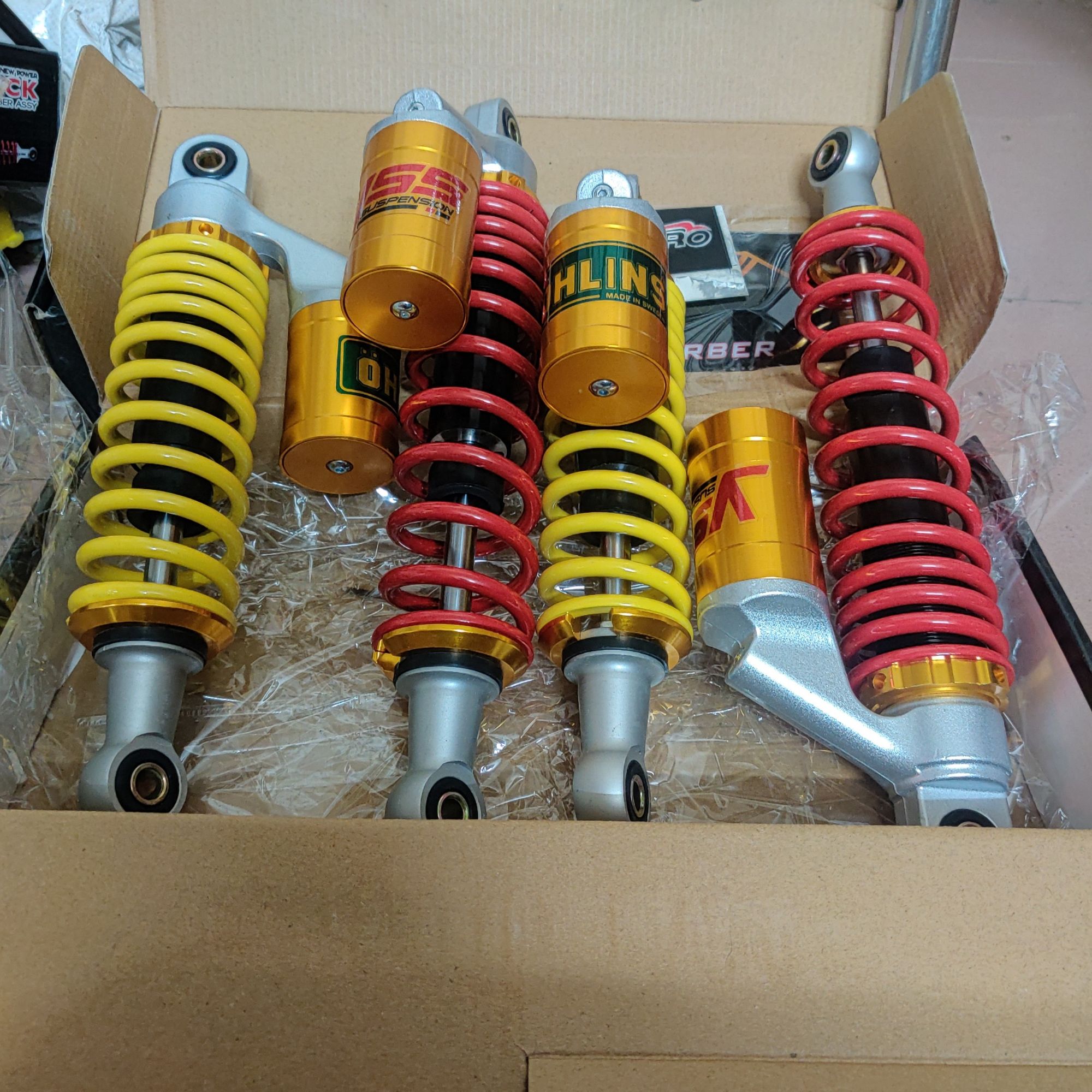 Phuộc bình dầu vàng thái gắn sirius taurus jupiter max