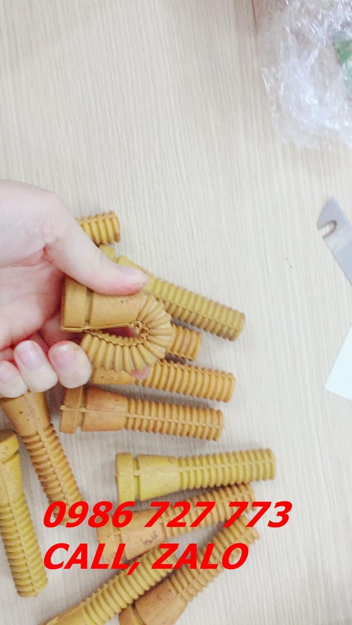 Núm cao su vặt lông gà lông vịt