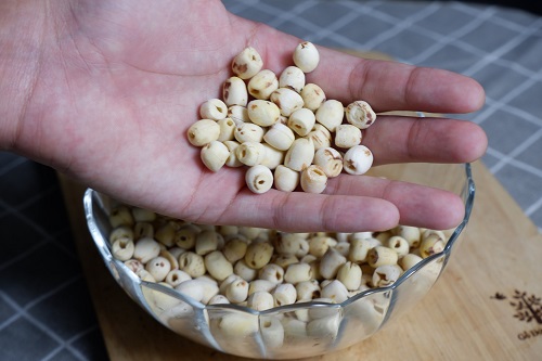 [Giá tốt] Hạt sen khô Đồng Tháp Túi 1KG