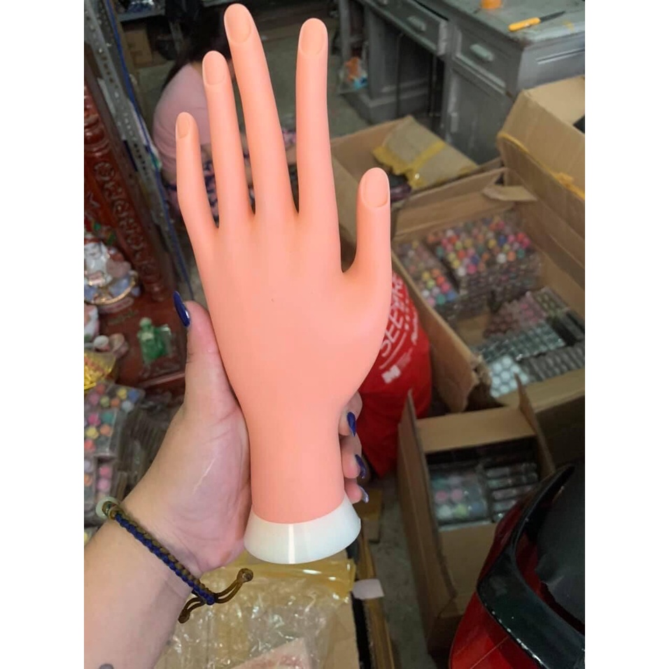 Bàn tay giả silicon học làm nail giả nail
