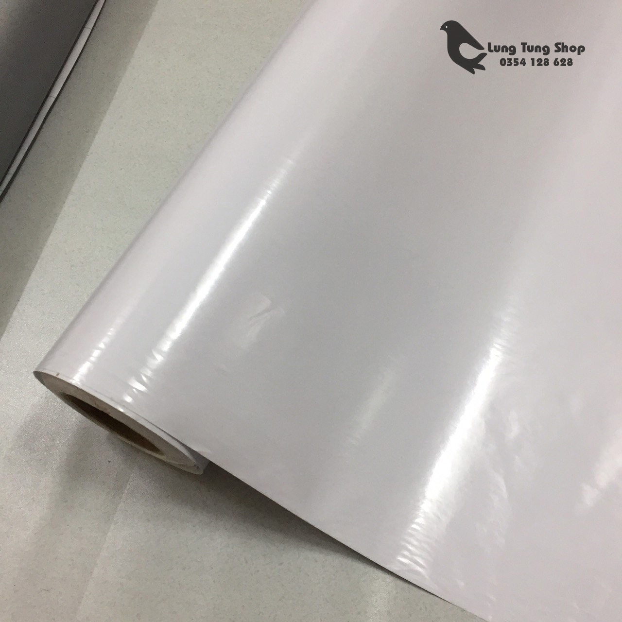 [HCM]giấy dán tường có keo - decal trắng bóng ( khổ 1,2m )