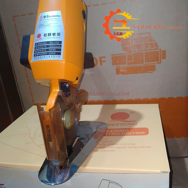 Máy cắt vải cầm tay CHERING RC - 110