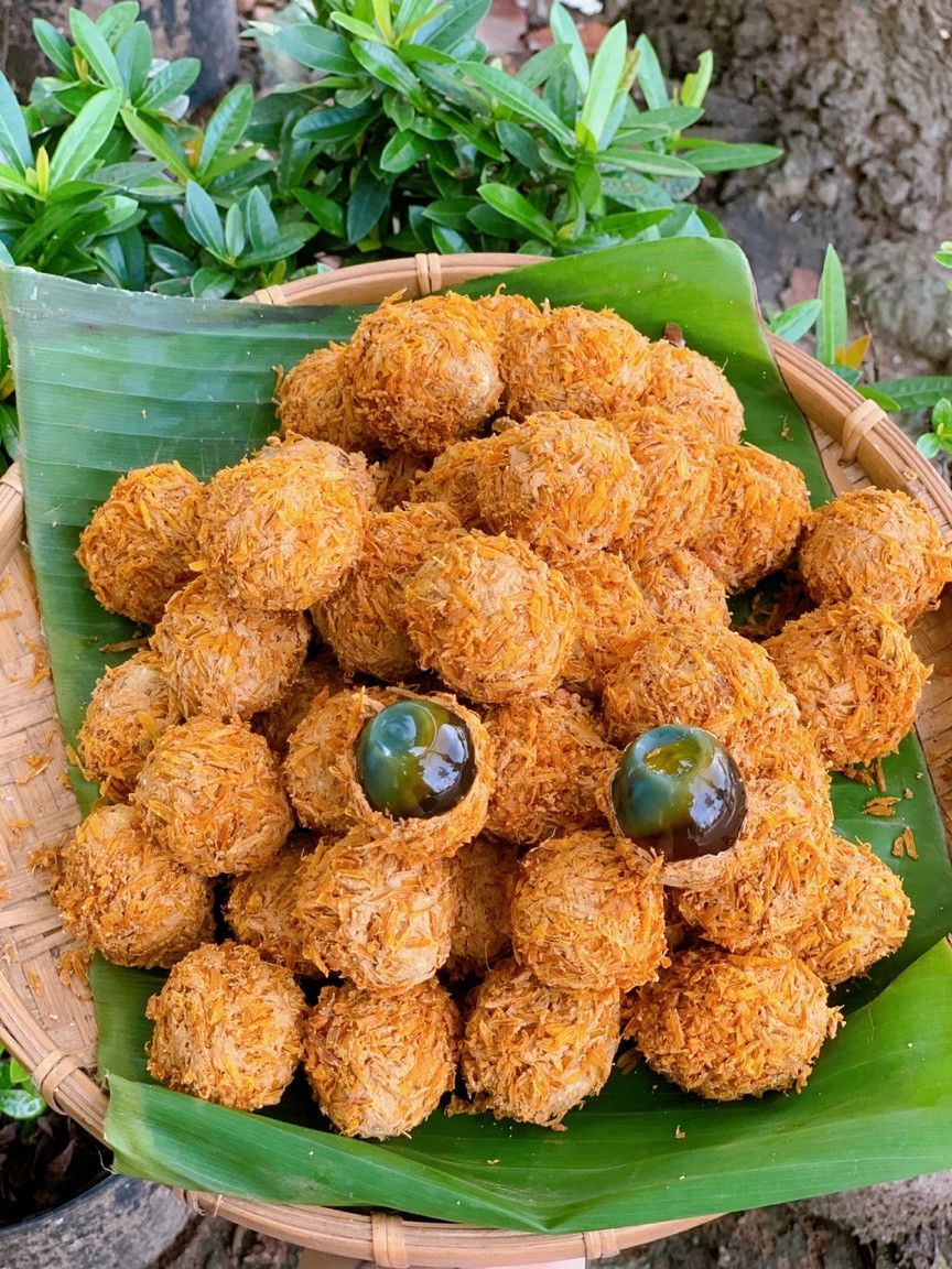 Trứng cút bắc thảo hộp 50 trứng