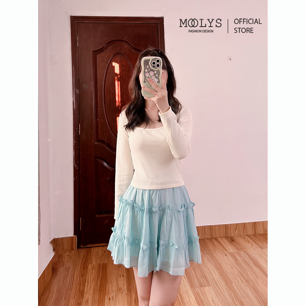 Áo crop top MOOLYS basic, cổ vuông, dài tay MC013