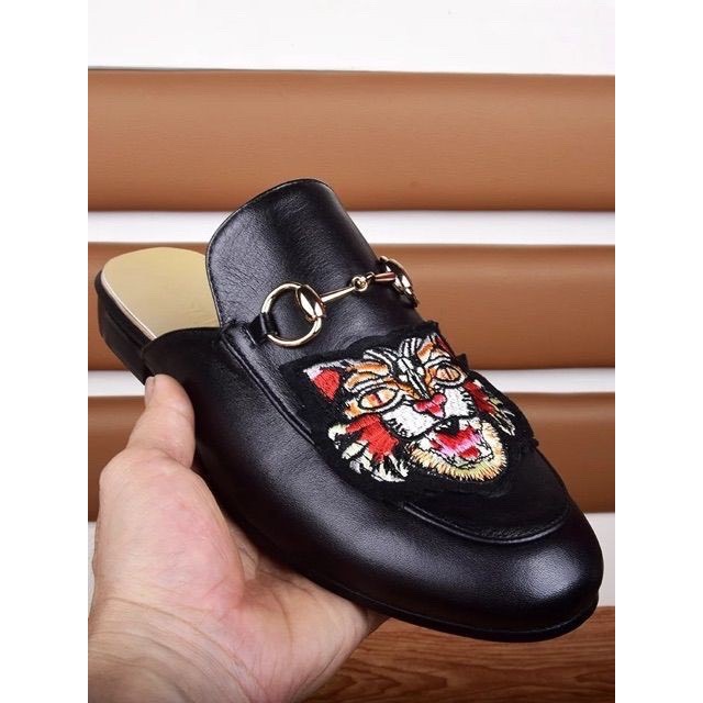 Sục da mờ thêu mèo hổ nam